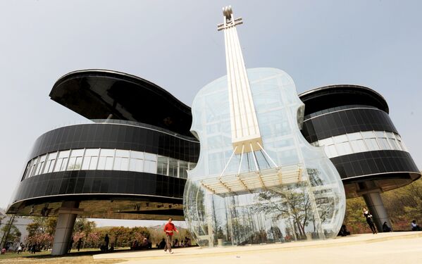 Самые необычные здания планеты — Piano House - Sputnik Кыргызстан