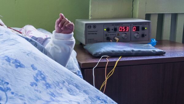 Ребенок в больнице. Архивное фото - Sputnik Кыргызстан