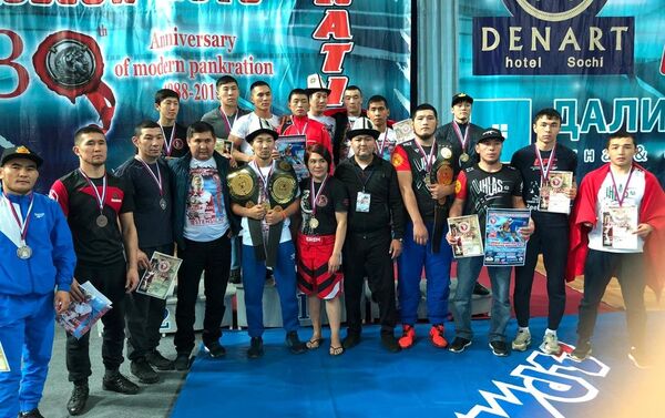 Восемнадцать спортсменов из Кыргызстана завоевали медали на Чемпионате мира по панкратиону - Sputnik Кыргызстан