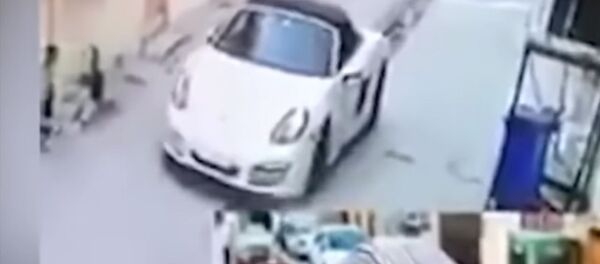 Момент убийства бывшей Мисс Ирак попал на видео Момент убийства бывшей Мисс Ирак попал на видео - Sputnik Кыргызстан