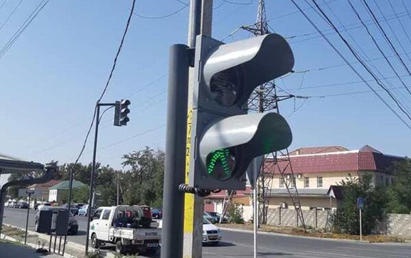 Объявлен тендер на проектно-сметную документацию для установки светофоров еще на шести участках. - Sputnik Кыргызстан