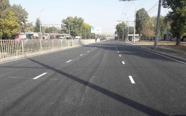 В Бишкеке после ремонта открыли улицу 7 Апреля (бывшая Шабдан Баатыра) - Sputnik Кыргызстан
