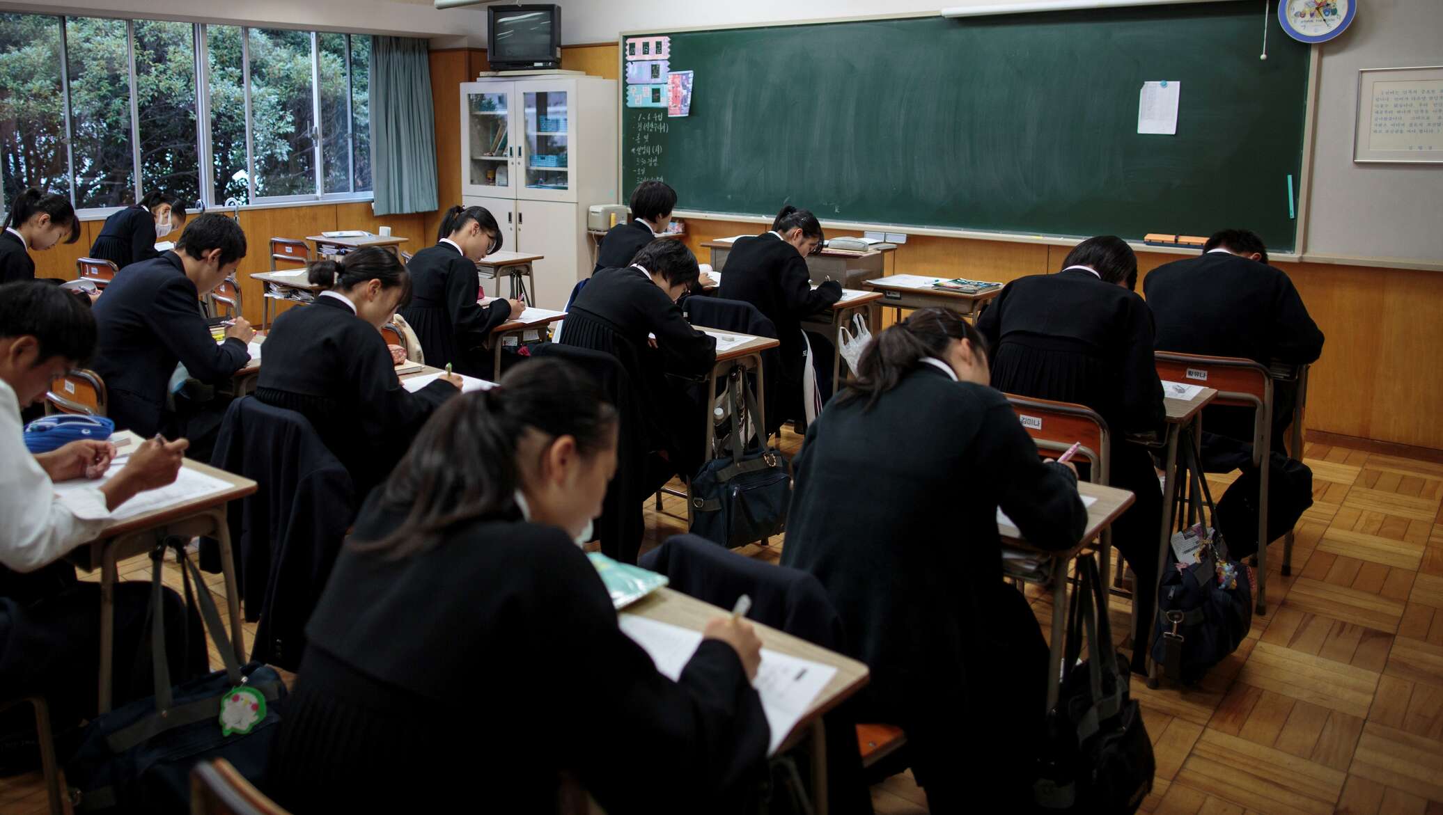 Корейские про школу. Бизнес инкубатор СГУ. Korean class School. Korean School in Japan.