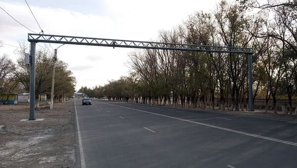 Установка камер фиксации на дорогах Балыкчи - Sputnik Кыргызстан