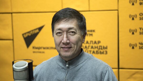 Действительный член Европейской ассоциации урологов, кандидат медицинских наук, доцент Зуфар Хакимходжаев - Sputnik Кыргызстан