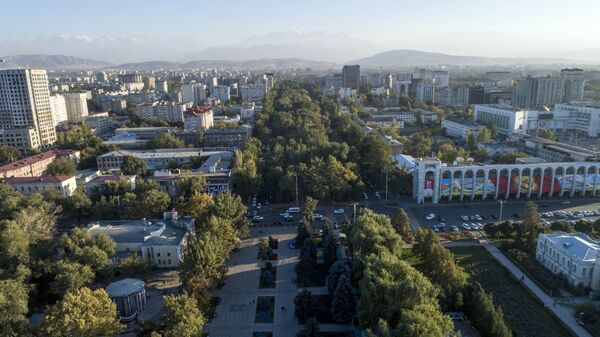 Вид на проспект Эркиндик в Бишкеке с высоты. Архивное фото - Sputnik Кыргызстан