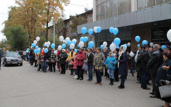 На территории авиационной базы ОДКБ Кант состоялось торжественное мероприятие, посвященное 15-летию со дня ее основания - Sputnik Кыргызстан