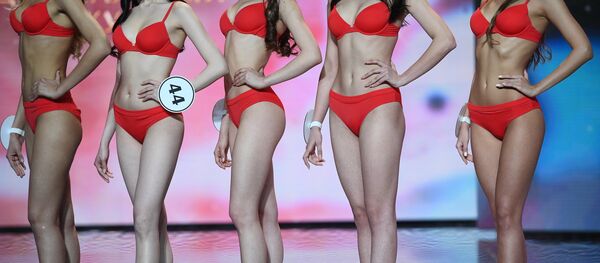 Участницы конкурса красоты. Архивное фото - Sputnik Кыргызстан