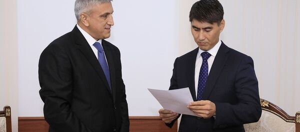 Глава МИД Чынгыз Айдарбеков принял посла РУЗ в КР Комила Рашидова - Sputnik Кыргызстан