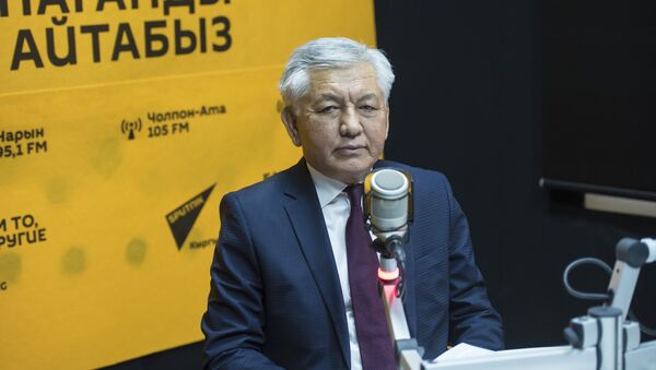 КСДП фракциясынын лидери Иса Өмүркулов - Sputnik Кыргызстан