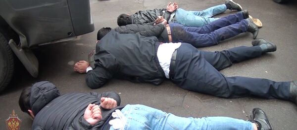 Москвада теракт даярдап жаткан согушкерлер кармалды. Видео - Sputnik Кыргызстан