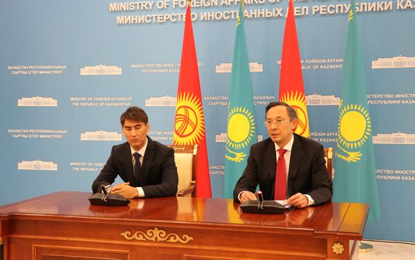 Встреча состоялась сегодня, 27 октября, в Астане - Sputnik Кыргызстан