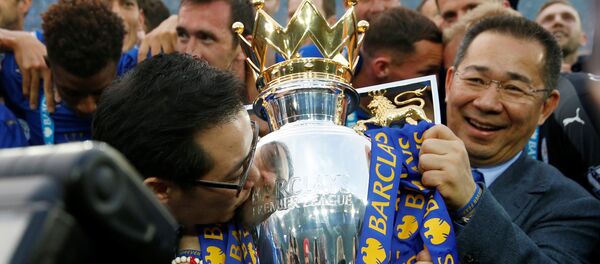 Владелец футбольного клуба Лестер Сити Вишая Шривадданапрабхи Владелец футбольного клуба Лестер Сити Вишая Шривадданапрабхи - Sputnik Кыргызстан