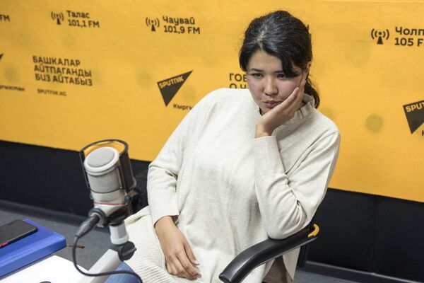 Учительница Мээрим Шамырканова Учительница Мээрим Шамырканова - Sputnik Кыргызстан