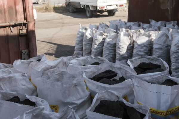 Как жить в тепле и не платить баснословные деньги. Простые лайфхаки - Sputnik Кыргызстан