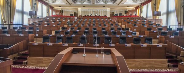 Заседание депутатов к Жогорку Кенеше Заседание депутатов к Жогорку Кенеше - Sputnik Кыргызстан