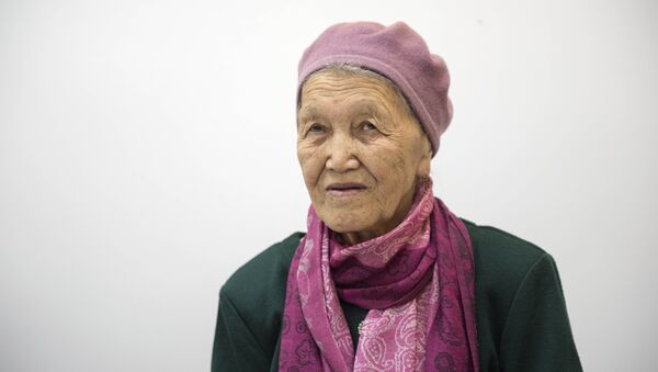 Кыргыз Республикасынын маданиятына эмгек сиңирген ишмер, журналист Нурила Кожотаева - Sputnik Кыргызстан