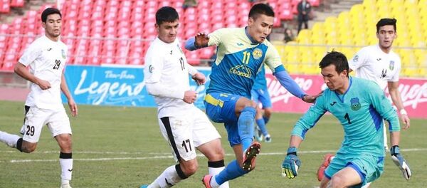 Дордой жана Алай клубунун оюнчулары беттеш учурунда. Архив - Sputnik Кыргызстан