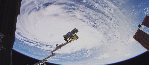 Биринчи жолу космостон тартылган 8к форматындагы видео - Sputnik Кыргызстан