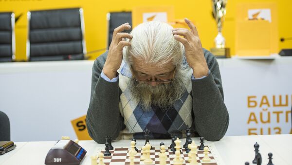Шахматный турнир среди представителей СМИ, посвященный Дню информации и печати КР - Sputnik Кыргызстан