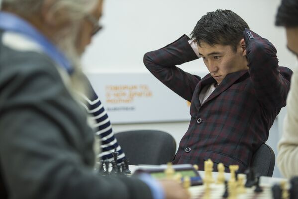 Шахматный турнир среди представителей СМИ, посвященный Дню информации и печати КР - Sputnik Кыргызстан