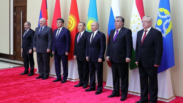 Визит президента РФ В. Путина в Казахстан - Sputnik Кыргызстан