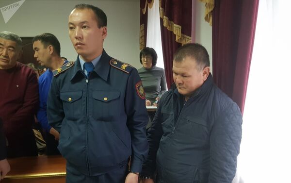 Все трое приговорены к пяти годам лишения свободы. Также им запретили водить транспорт в течение семи лет. - Sputnik Кыргызстан
