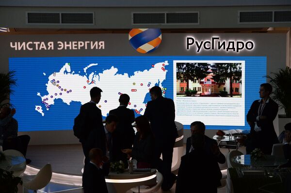 Для чего Путин едет в Кыргызстан. Мнения экспертов - Sputnik Кыргызстан