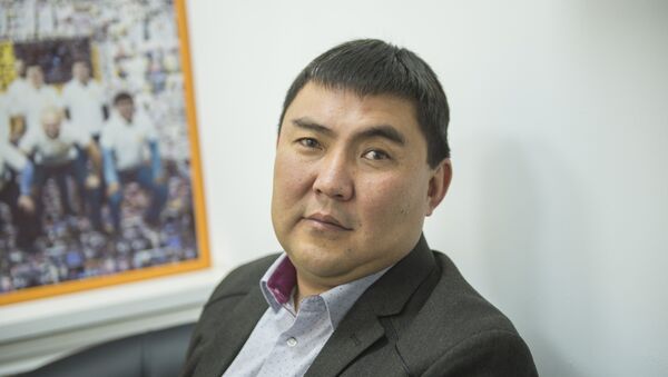 Председатель Кыргызского общества слепых и глухих Марат Ташбаев - Sputnik Кыргызстан