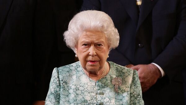 Британская королева Елизавета II - Sputnik Кыргызстан