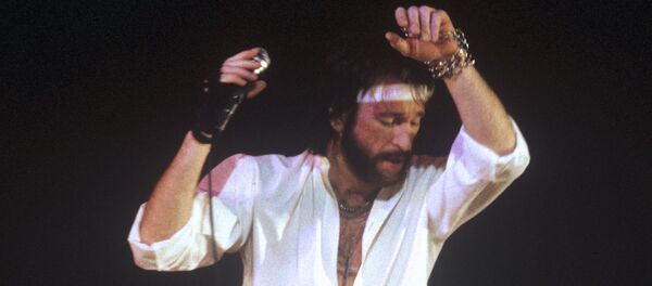 Певец, композитор и поэт Игорь Тальков Певец, композитор и поэт Игорь Тальков - Sputnik Кыргызстан