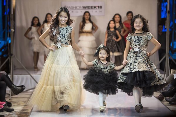 Неделя моды Fashion week Kyrgyzstan — 2018 в Бишкеке - Sputnik Кыргызстан