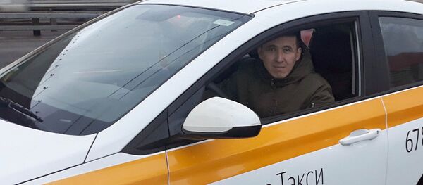 Таксист из Кыргызстана работающий в Москве Кайрат Тентимишев - Sputnik Кыргызстан