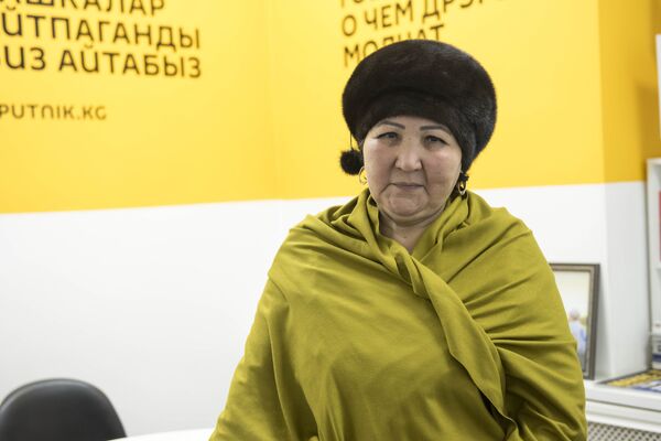 Отличник КТРК, заслуженный деятель культуры Дамира Абдразакова  - Sputnik Кыргызстан