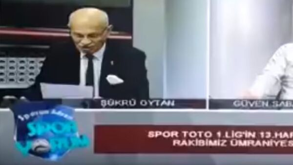 Телеведущий перенес сердечный приступ в прямом эфире  — видео из Турции - Sputnik Кыргызстан