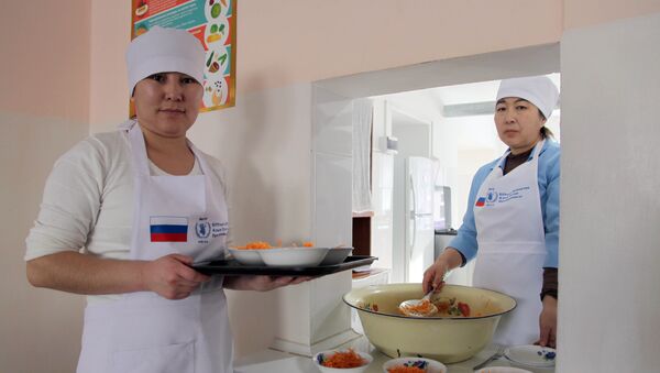 Введение горячего питания в 62 школах в Нарынской области - Sputnik Кыргызстан