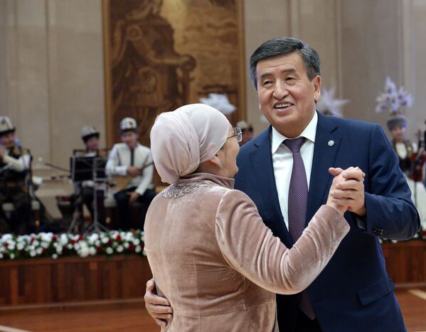 Первый год президентства Сооронбая Жээнбекова - Sputnik Кыргызстан