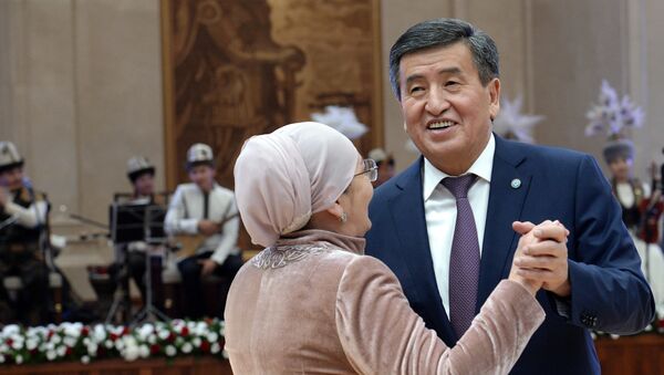 На прошлой неделе, 16 ноября, президент Кыргызстана отметил свой 60 летний юбилей - Sputnik Кыргызстан