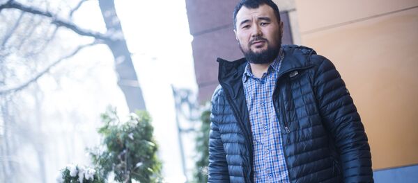 Кыргызстанский путешественник Нурбек Адышев, который пешком преодолел путь из Джалал-Абада в Бишкек - Sputnik Кыргызстан