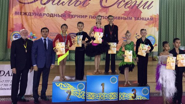 Международный турнир по спортивным танцам Осенний вальс — 2018 - Sputnik Кыргызстан
