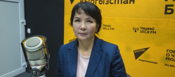 Ведущий специалист Минобрнауки Гульшан Абдылдаева - Sputnik Кыргызстан