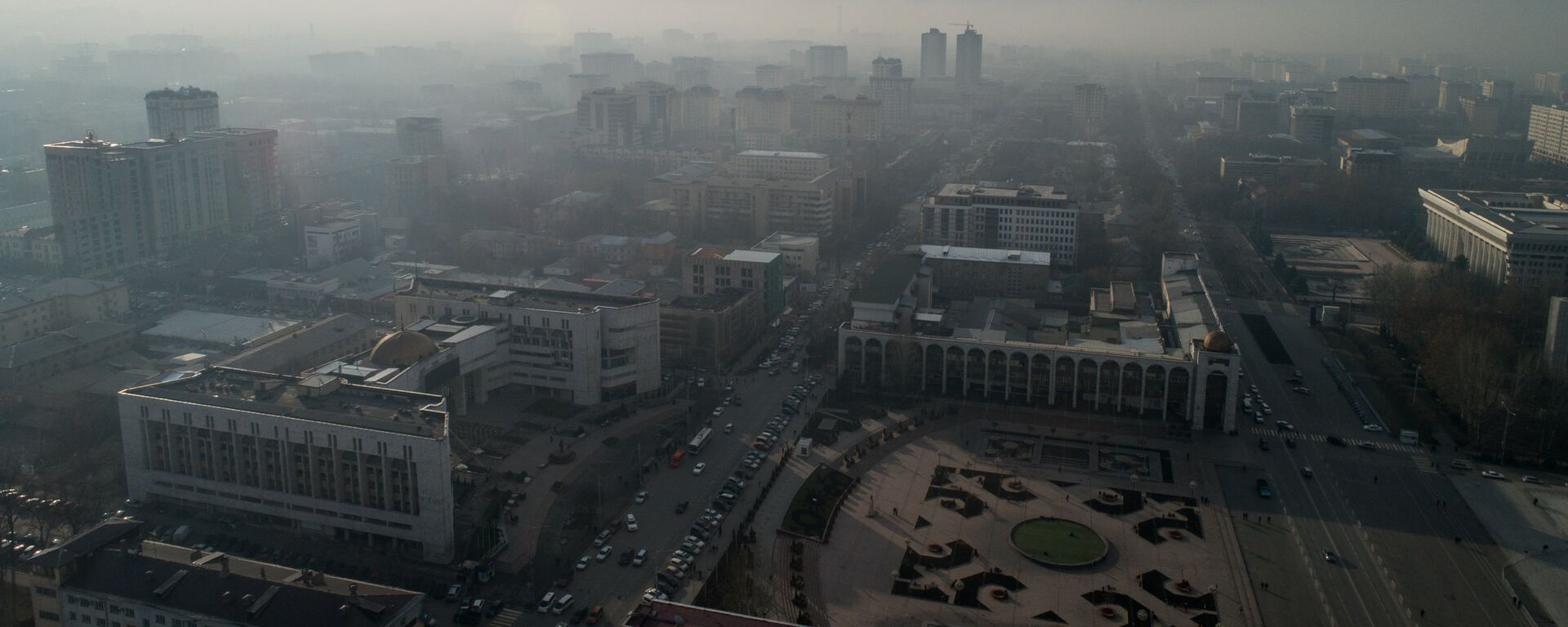Вид на центр Бишкека охваченный смогом. Архивное фото - Sputnik Кыргызстан, 1920, 19.10.2022
