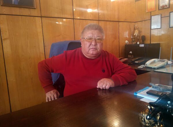 Генеральный директор Кыргызского государственного цирка Курмангазы Исанаев - Sputnik Кыргызстан