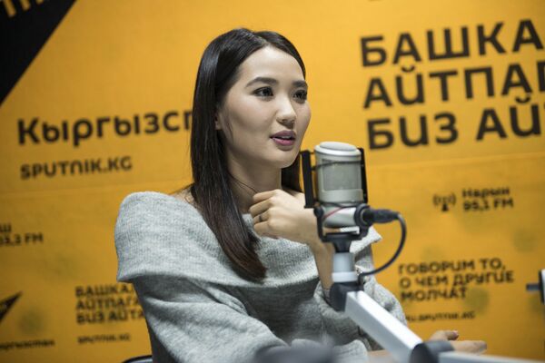 Актриса и модель Мадина Талипбек - Sputnik Кыргызстан