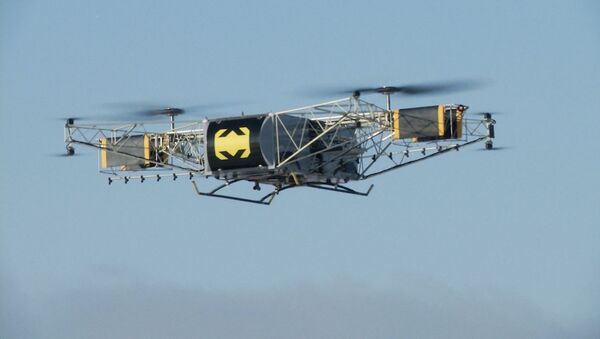Создан грузовой дрон — летает быстро и высоко, поднимает до 350 кг. Видео - Sputnik Кыргызстан