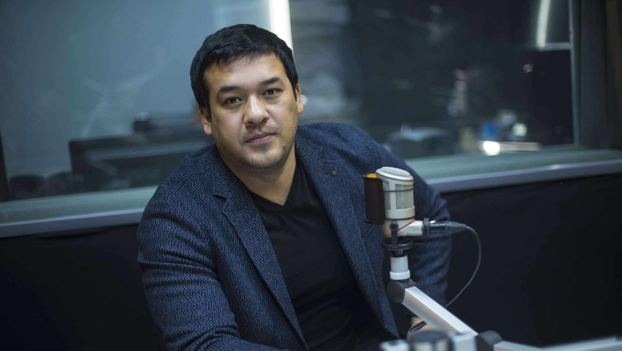 Улугбек кадыров. Улугбек Кадыров актер. Улугбек Кадыров 2020. Узбекистан Улугбек Кодиров.