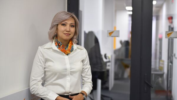 Коммерциялык банктардын биринде жетекчинин орун басары Индира Турусбекова - Sputnik Кыргызстан