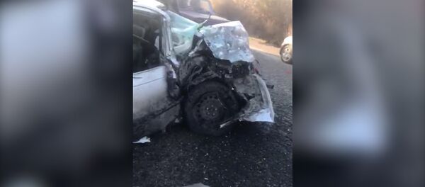 Жүрөктүн үшүн алат! Оштогу эки кишинин өмүрүн алган жол кырсыгынын видеосу - Sputnik Кыргызстан