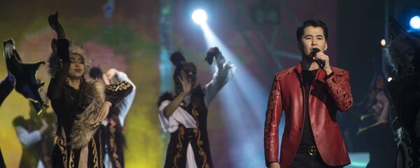 Ырчы Мирбек Атабеков. Архив - Sputnik Кыргызстан