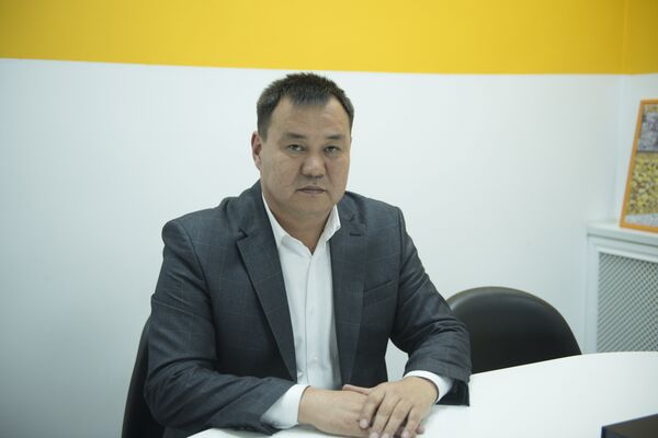 Миллиондоп киреше таап, көчөдө жашап... Бишкек акимдеринин олку-солку байлыгы - Sputnik Кыргызстан